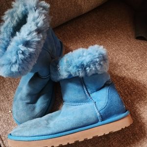 USED Blue  UGGS